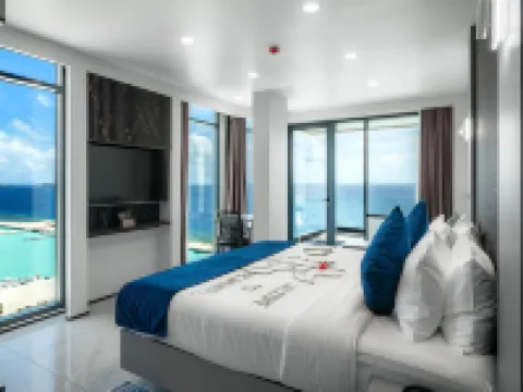 iCom Blue Sea View Hotels in Maafushi