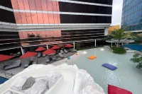 The Trans Luxury Hotel Bandung - familiares