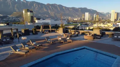 Camino Real Fashion Drive Monterrey Hoteles en 