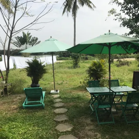 The Moon River Homestay & Villa