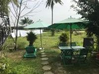 The Moon River Homestay & Villa