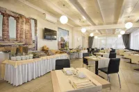 Simon Hotel - breakfast