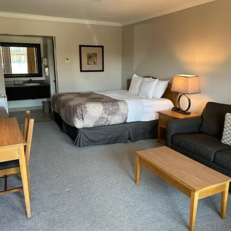 Rideau Heights Inn