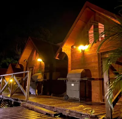 Strawberry Farm Shirasaki Hotels near Shirasakikaiyo Park Rest Area