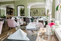 The Osborne Hotel - breakfast