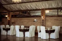 Oblaka Hotel فنادق في مينيرالني فودي