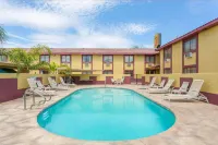 Super 8 by Wyndham Goodyear/Phoenix Area Hotels in Goodyear
