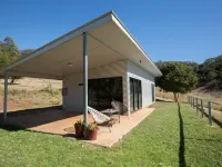 Deshons Country Retreat Hotels in Kingaroy