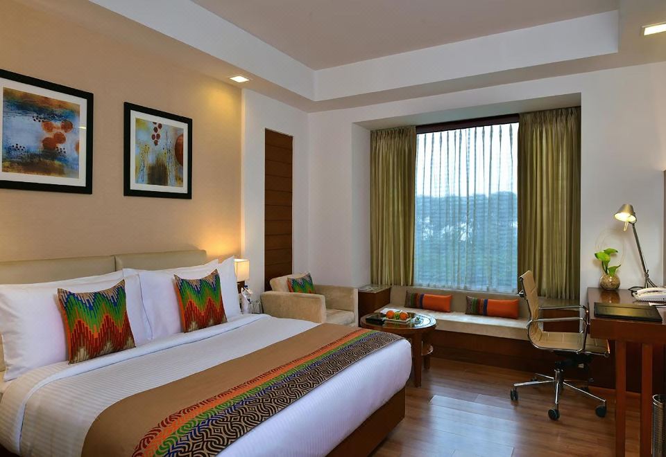 Fortune Hotel Park Orange SidhrawaliOver view