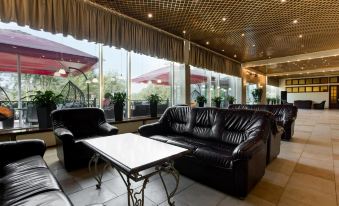 Cosmos Murmansk Hotel