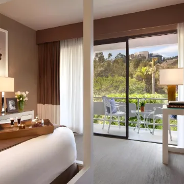 Luxe Sunset Boulevard Hotel Отели рядом с достопримечательностью «Вествуд»