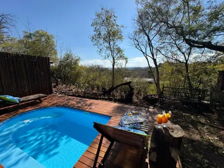 Shangri-La Country Hotel & Spa