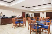 Spark by Hilton Nacogdoches - breakfast