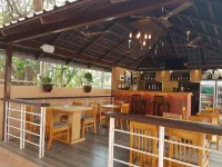 La Sunila Suites & Villas by Wsi, Baga - bar