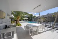 Boulevard North Lakes - Pool