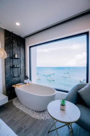 New Moon Hotel Отели в г. Phu Quy