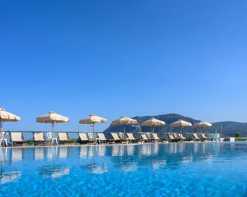 Royal Bay Hotels near Mylotopi