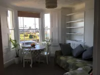 Moray Beachside Apartments