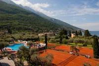 Club Hotel Olivi - Tennis Center - Beach