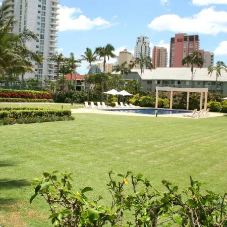 Contessa Holiday Apartments