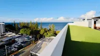 Scarborough Beach Resort Brisbane - Sea View