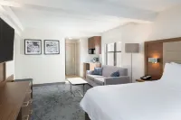 Holiday Inn Express & Suites Boston - Cambridge Hotel a Somerville