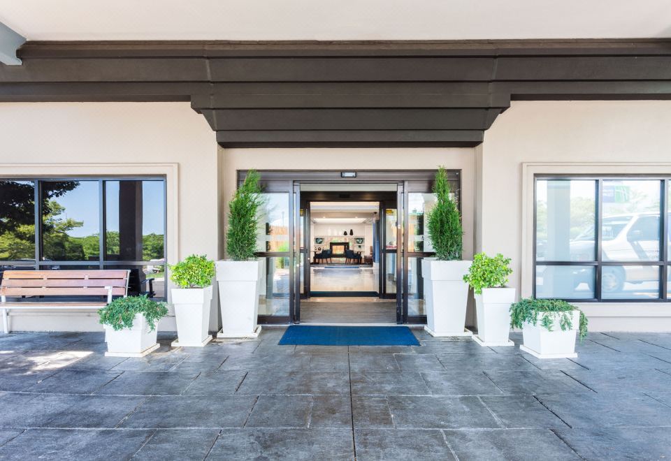 Holiday Inn Express Hauppauge-Long Island