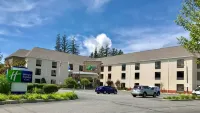Holiday Inn Express & Suites Great Barrington - Lenox Area Các khách sạn gần Project Native