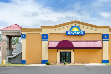 Days Inn by Wyndham Greensboro Airport