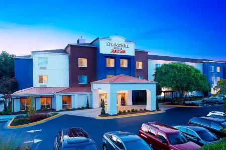 SpringHill Suites Atlanta Six Flags Отели рядом с достопримечательностью «Парк штата Суитуотер Крик»