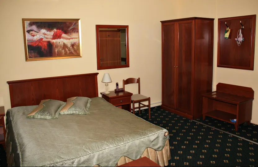 Kedr Hotel