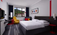 Park Inn by Radisson Rosa Khutor (Парк Инн Рэдиссон Роза Хутор) Отели рядом с достопримечательностью «Каро-фильм, кинотеатр»