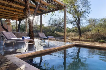 Rixile Kruger Lodge Отели рядом с достопримечательностью «Skukuza Rest Camp»