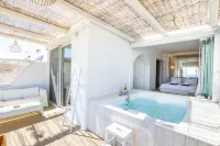 Poseidon Blue Gastronomy Hotel - Hot Tub