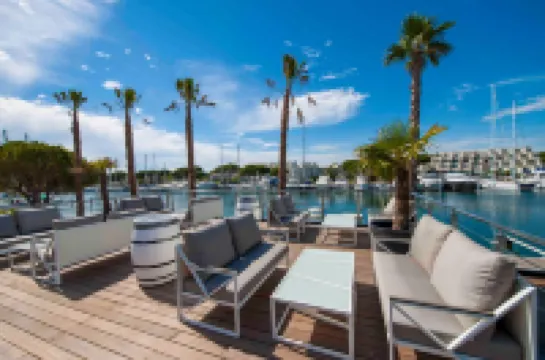 레 스피나커 부티크 오텔 레스토랑