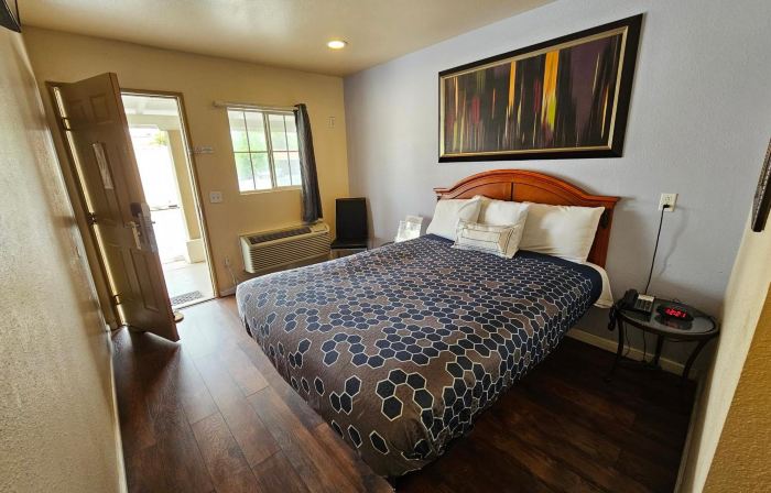 California Suites Motel
