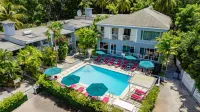 The Palms Resort - Pool