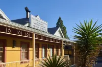 Red Mountain House Отели в г. 