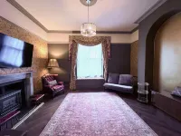 Fairlawn House Hotels in Amesbury