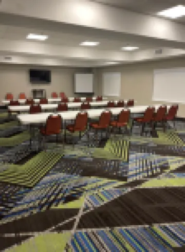 Holiday Inn Express & Suites LAS VEGAS by IHG
