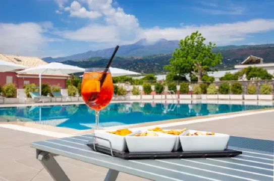 Dipladenia Garden Country Resort