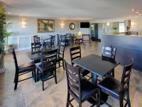 Red Lion Inn & Suites Sequim at Olympic National Park - petit déjeuner