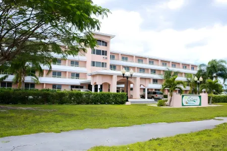 Castaways Resort and Suites