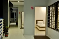 Hotel Sai 나브사리 호텔