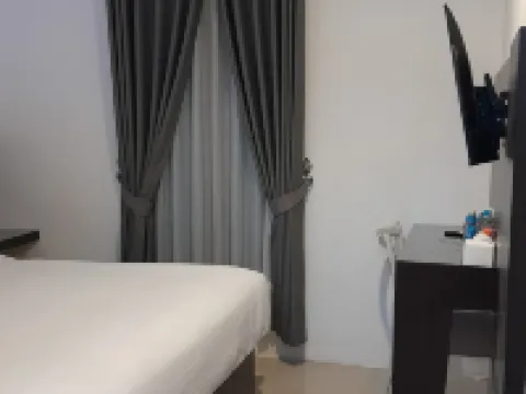 Greenville YSIX Hotels in Menteng