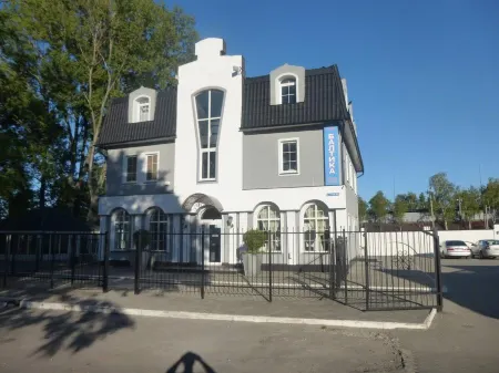 Балтика Отели рядом с достопримечательностью «Мемориальный комплекс в честь героев штурма Пиллау»