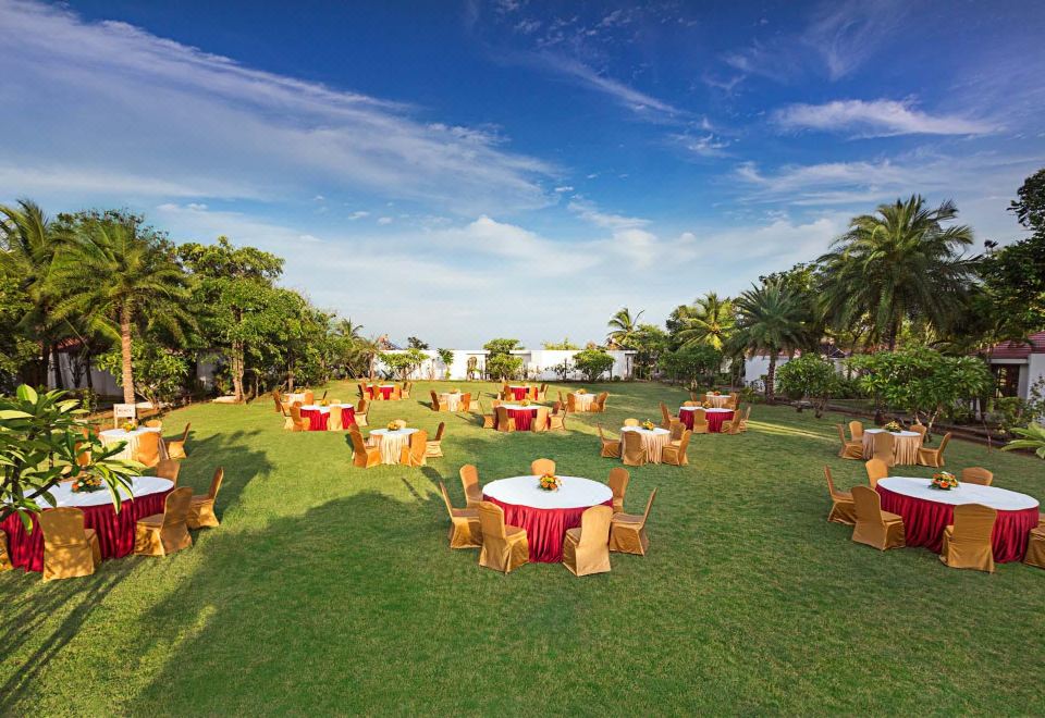 Charlie House LumphiniOver view