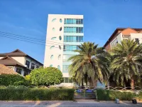 The beach Bangsaen Hotels near Bangsaen Walking Street