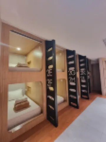 Moonstar Cebu Capsule Hotel