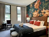 The Grand Oaks Resort